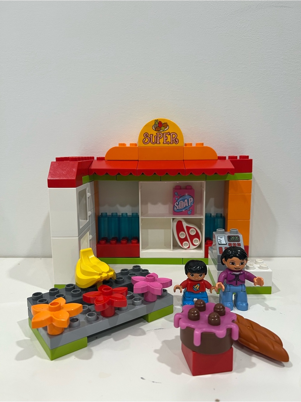LEGO DUPLO Supermarket Playset - Pretend Grocery Toy - Figures, Fruits